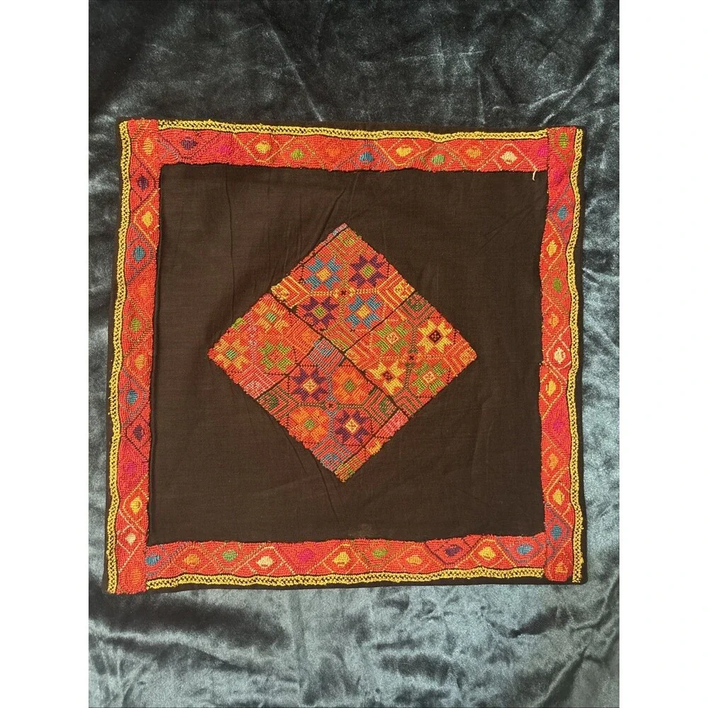 Intricate Zipped Pillowcase